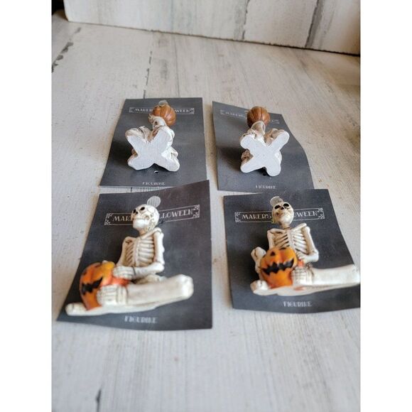 Makers Halloween skeleton pumpkin skull set village accessory - Picture 6 of 6